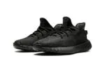 smart sneakers yeezy boost 350 v2 onyx smart sneakers 3