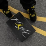 air jordan-4 retro thunder smart sneakers 7