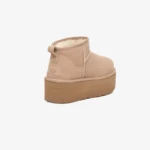 ugg7